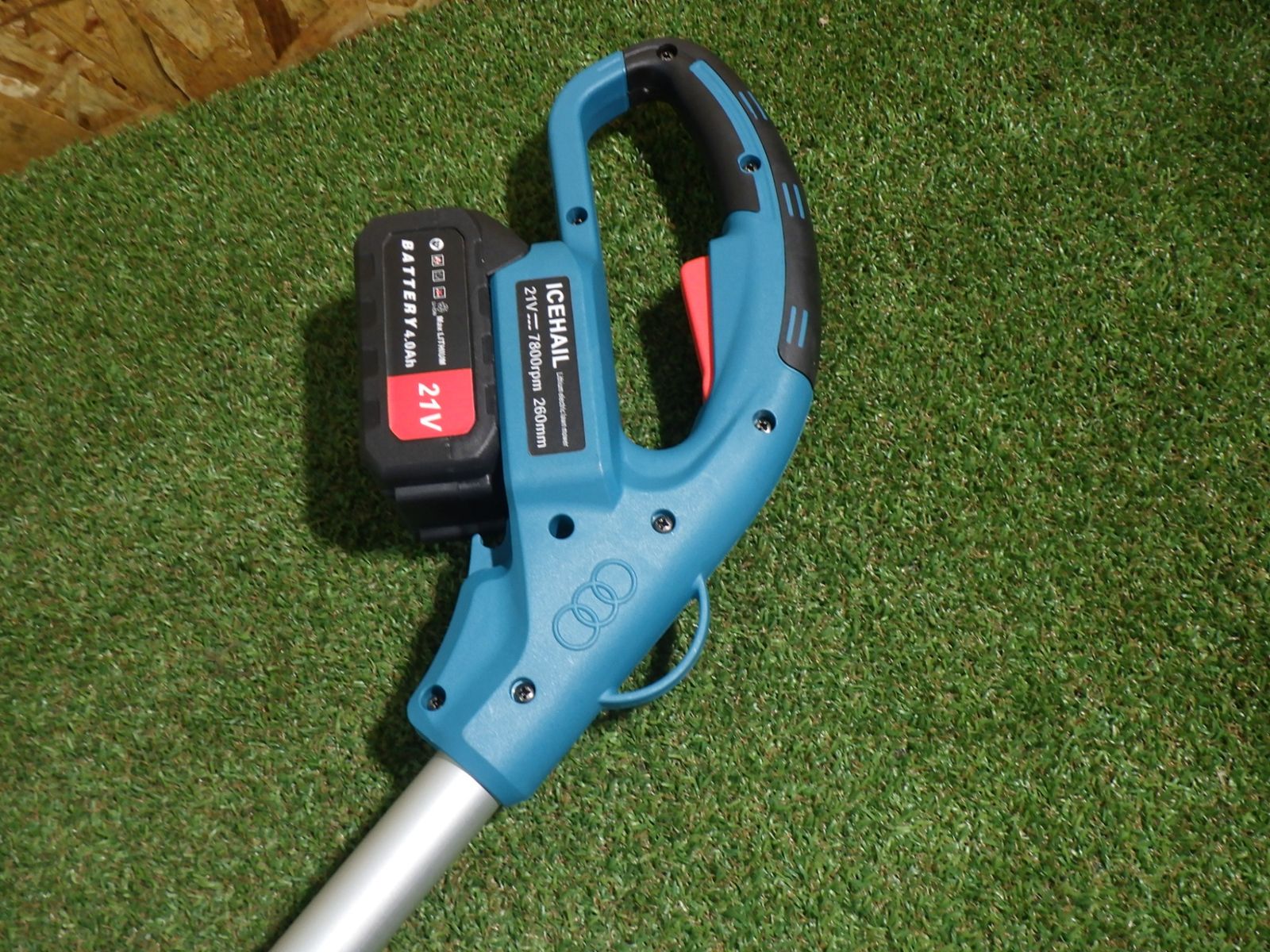 充電式のコードレスタイプ 21V充電草刈機 ICEHAIL 充電草刈り機 充電工具 9インチ 品扱い STEELWINDOWSANDDOORS_COM