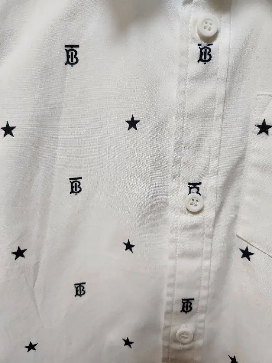 バーバリーキッズ 4Y