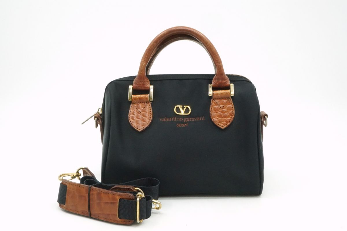 バッグ 美品 valentino garavani sport ショルダーバッグ