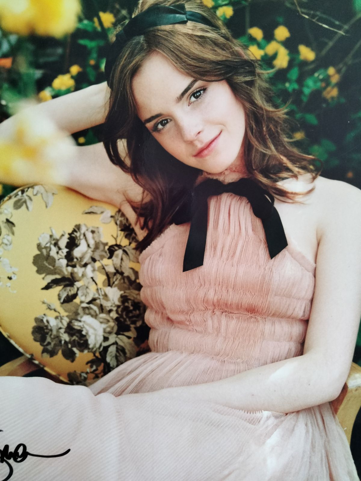 筋メダル」 エマ・ワトソン直筆サイン入り超 大型写真…Emma Watson ⑩