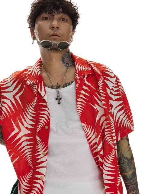 人気SALE，大得価 春 コーデ メンズ  服 シンプル ファッション オシャレ 大人 かっこいい 大きいサイズ ストリート 紳士服  赤 白  ビーチ バケーション ハワイアン 花柄 シャツ 男女兼 長袖シャツ