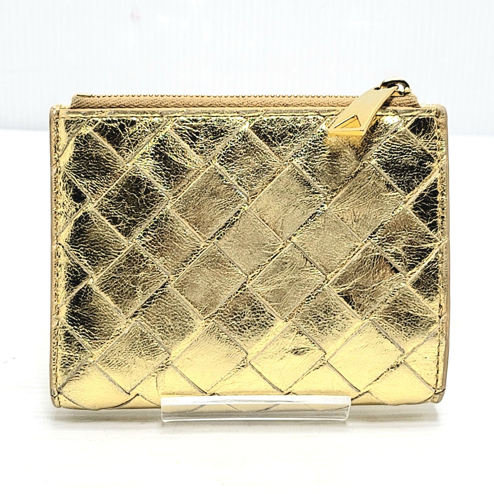 ボッテガヴェネタ　イントレチャート　折り財布　ウォレット　ゴールド ボッテガヴェネタ イントレチャート スモール 二つ折りウォレット