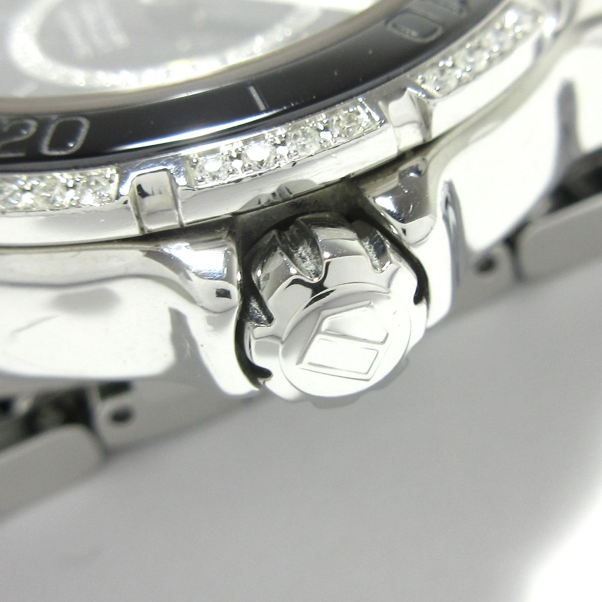 TAG Heuer(タグホイヤー) 腕時計 フォーミュラ1 WAU2212.BA0859 レディース  SS×セラミック/11Pダイヤインデックス/ダイヤベゼル/裏スケ 黒