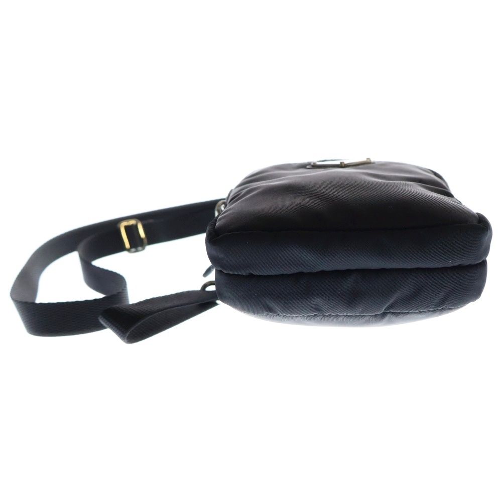 【PRADA】国内発送 Re-Nylon ミニ ショルダーバッグ ロゴ ☆PRADA☆プラダ Re Nylon トライアングル ロゴ ミニバッグ