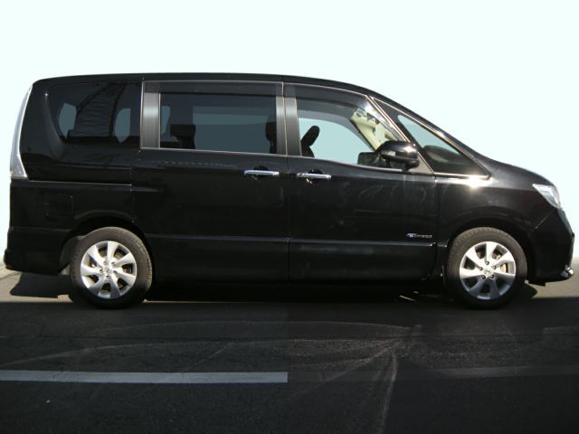 【ハイクオリティー】Ｃ２６系セレナ　ステンレス　ピラー　ヘアラインブラック　INVENTER/grow/ピラーパネル/メッキピラー/車パーツ/鏡面