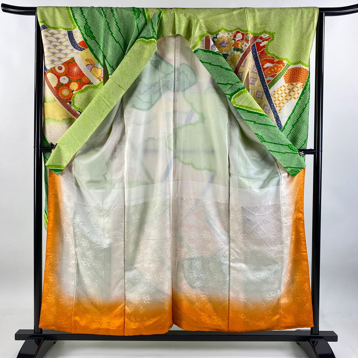 振袖 身丈157cm 裄丈62cm S 袷 菊 総絞り 朱色 正絹 名品 中古 付下げ 身丈157cm 裄丈62.5cm S 袷 草花 シルエット 刺繍 金糸 水色 正絹