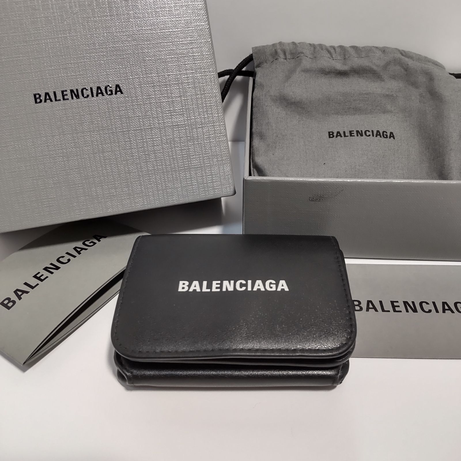 美品】BALENCIAGA バレンシアガ 三つ折り財布(箱、袋付き)