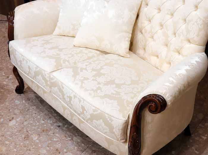 ガレージセール イタリア 二人がけソファ ベージュ 猫脚 ハイバック