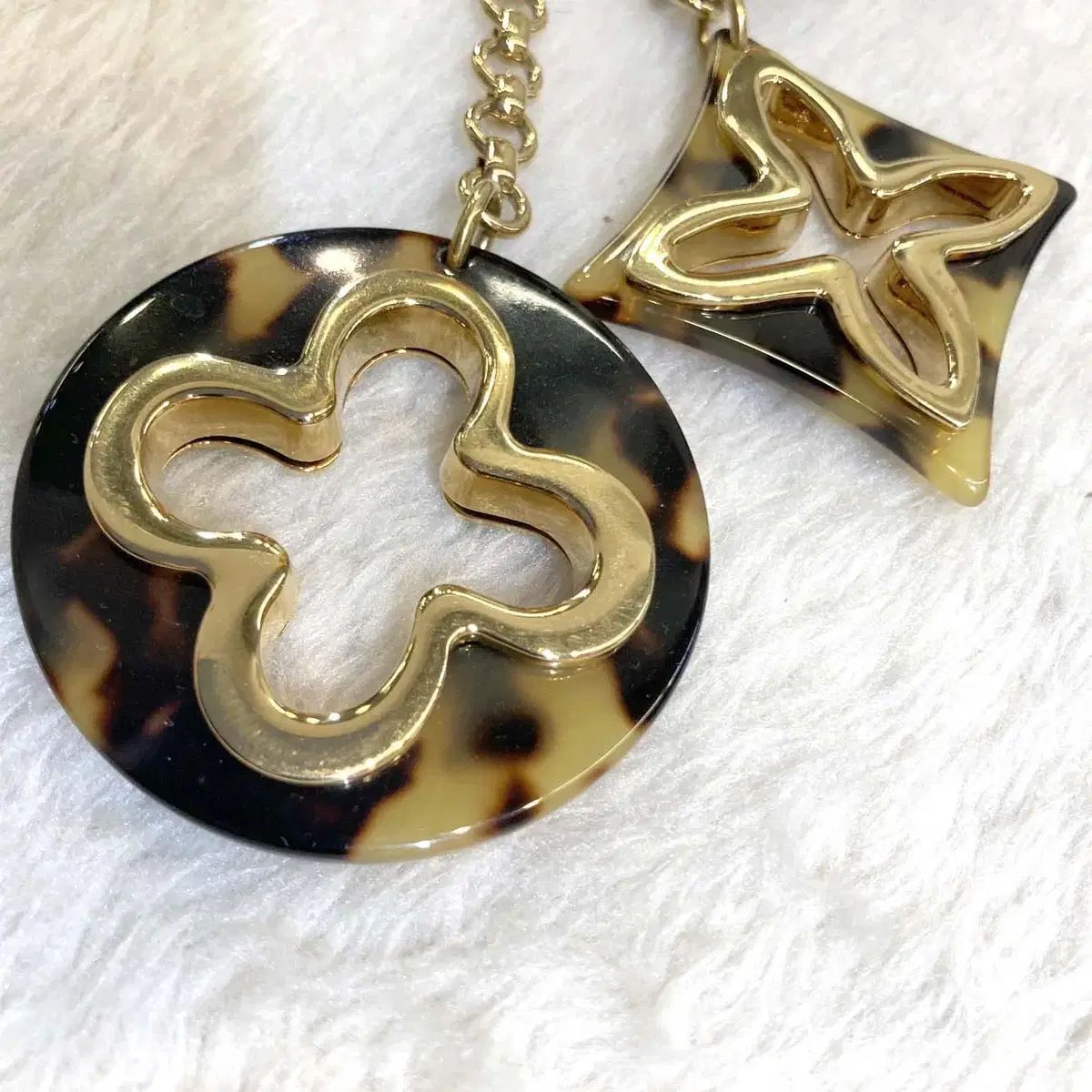 美品】ルイヴィトン LOUIS VUITTON M65087 バッグチャーム ビジュー