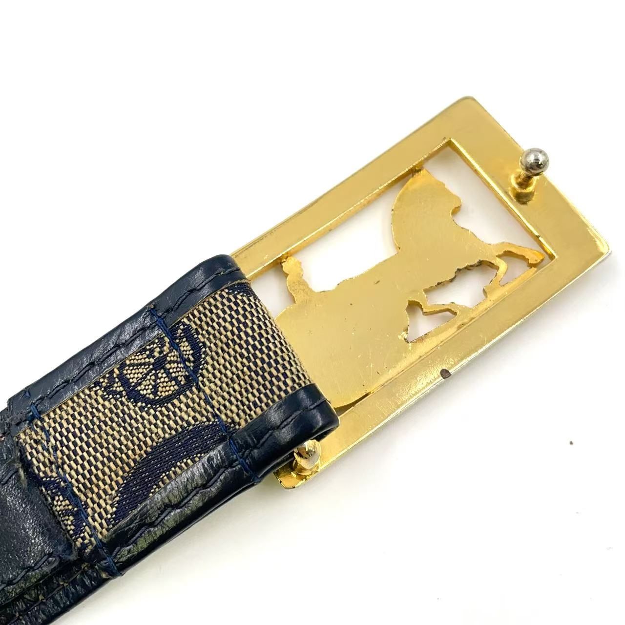 金馬車のバックルが素敵✨　セリーヌ　ビンテージ　ゴールド金具　レザー　ベルト 楽天市場】セリーヌ レザーベルト 馬車バックル ヴィンテージ