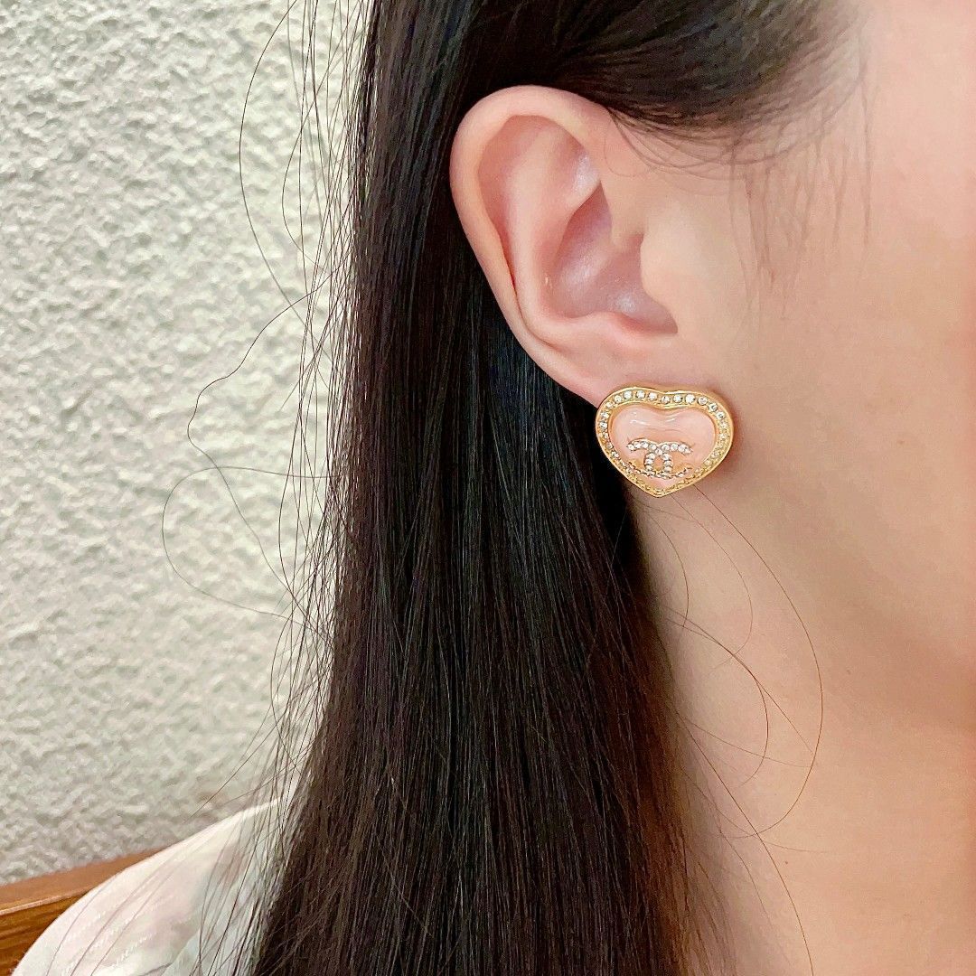 今日特価】Chanel ヴィンテージ アルファベット ピアス！送料