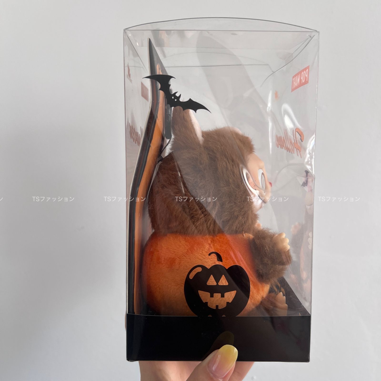 正規品　POP MART ラブブ　ハロウィン Sitting Pumpkin Pop Mart Labubu Happy Halloween Party Series Sitting Pumpkin