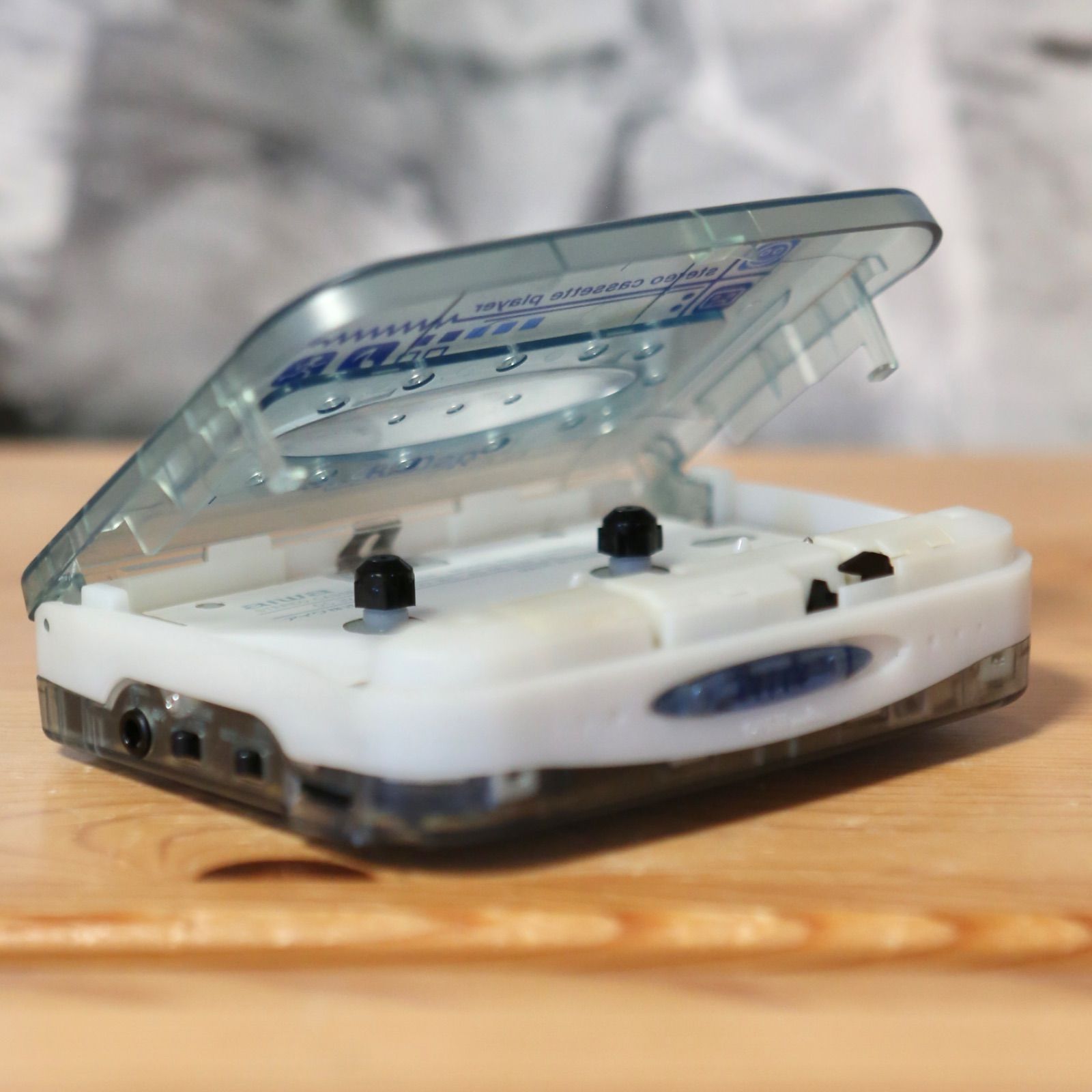 セール商品再値下げ中。 aiwa HS-PS008 カセットプレーヤー 90年代ビンテージ Vigogne Store