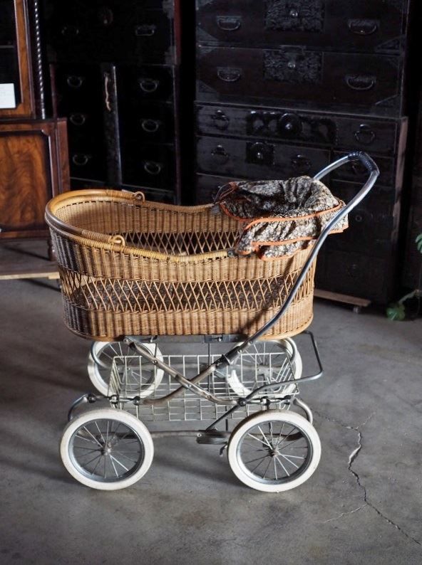 ラタン製ベビーカー 乳母車 ガーデニング素材 昭和中期 古録展 送料無料 品番K22922
