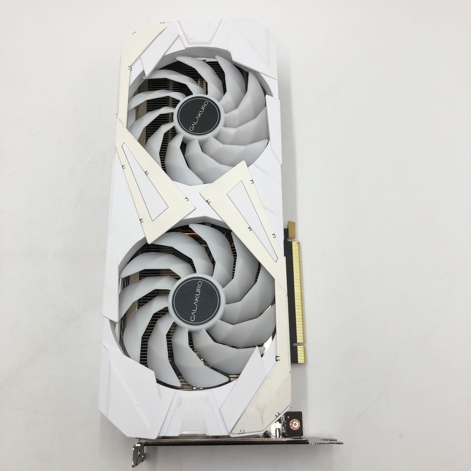 【メルカリ市価格】玄人志向 RTX3060 グラフィックボード ホワイト 玄人志向 NVIDIA GeForce RTX3060 搭載 グラフィックボード GDDR6 12GB