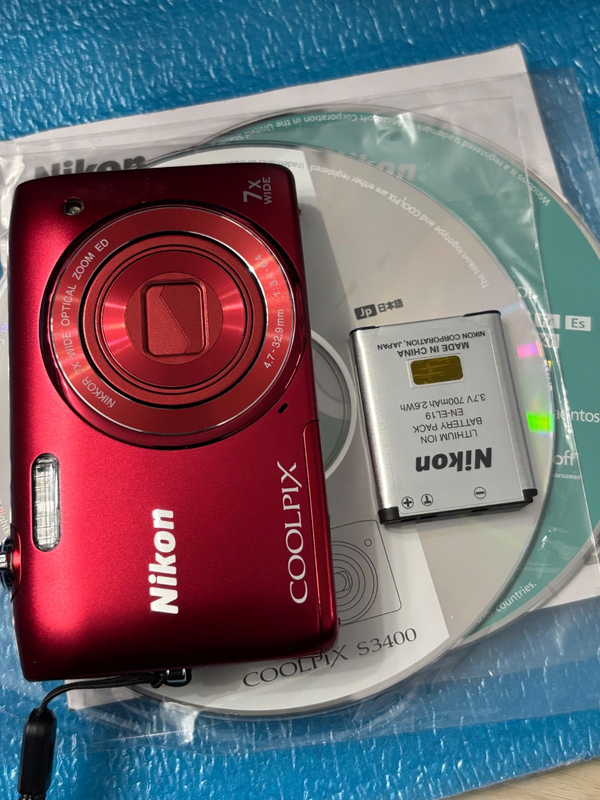 大特価 Nikon メルカリ - 本体と付属品 レッド S3400 COOLPIX デジタルカメラ