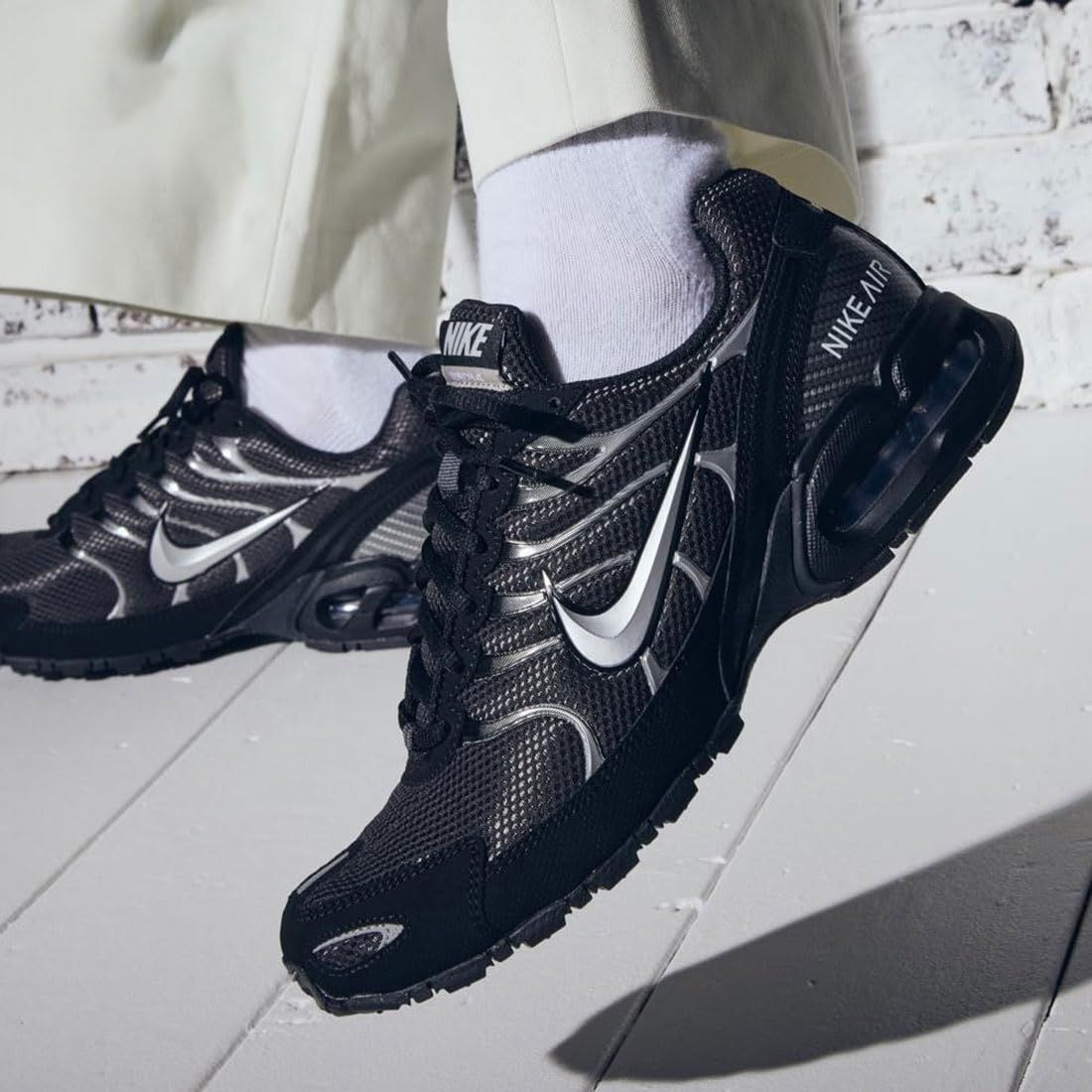  ナイキ エア マックス トーチ 4 AIR MAX TORCH アンスラサイト メタリックシルバー ブラック 343846-002 25.5 cm その他 陸上競技