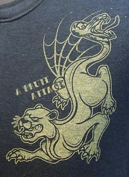 ヘンリーネックTシャツ
