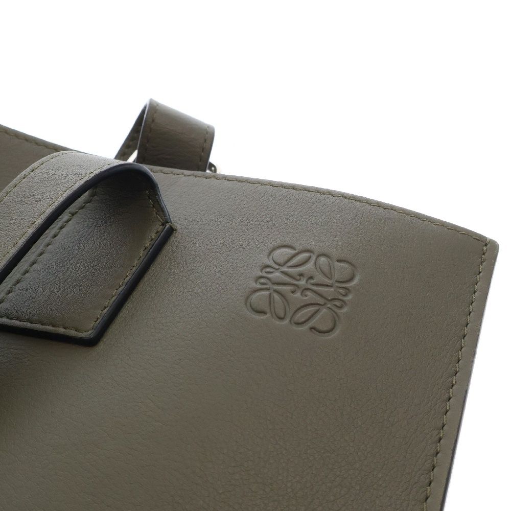LOEWE (ロエベ) ホリゾンタルトートバッグ B692K96X06 グリーン LOEWE  