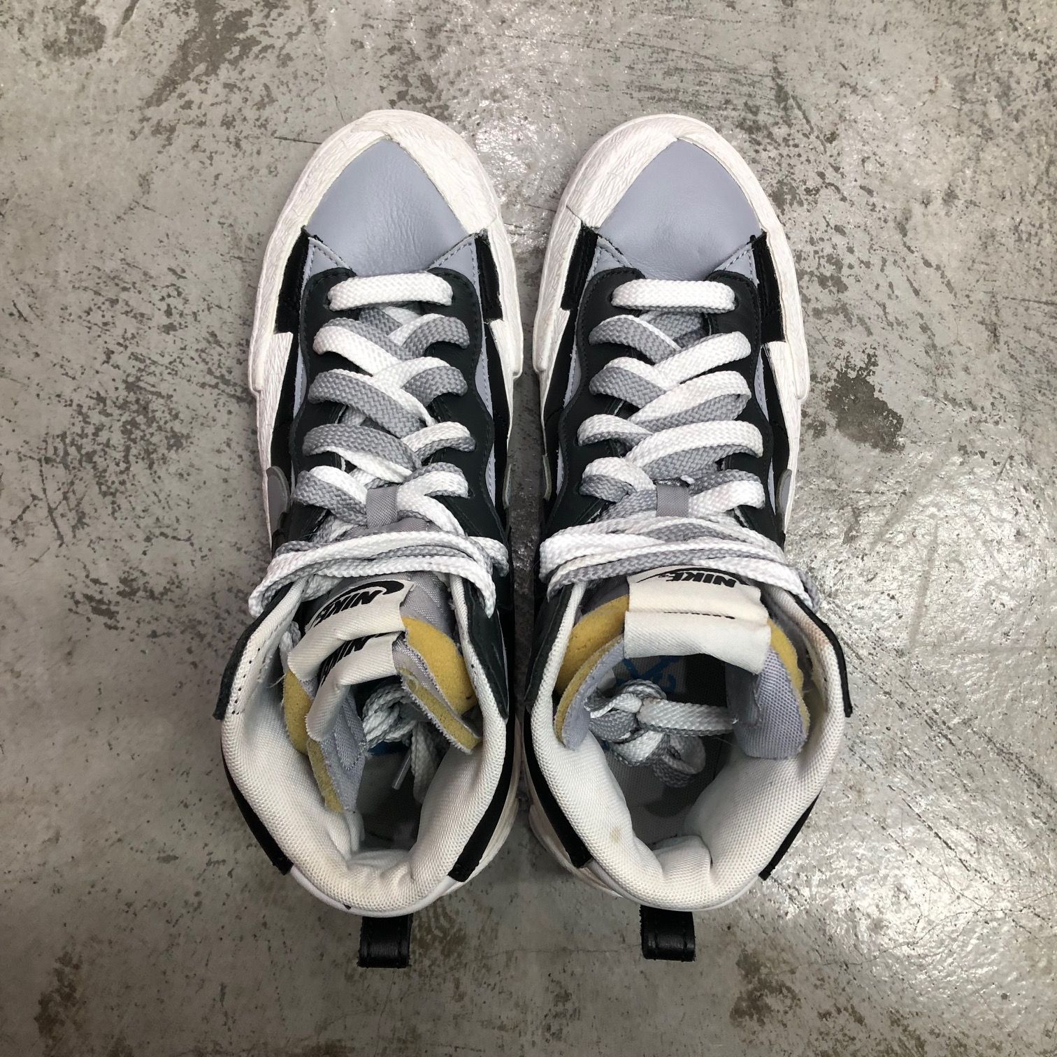 sacai NIKE BLAZER MID BLACK WOLF GREY / WHITE BV0072-002 コラボ  