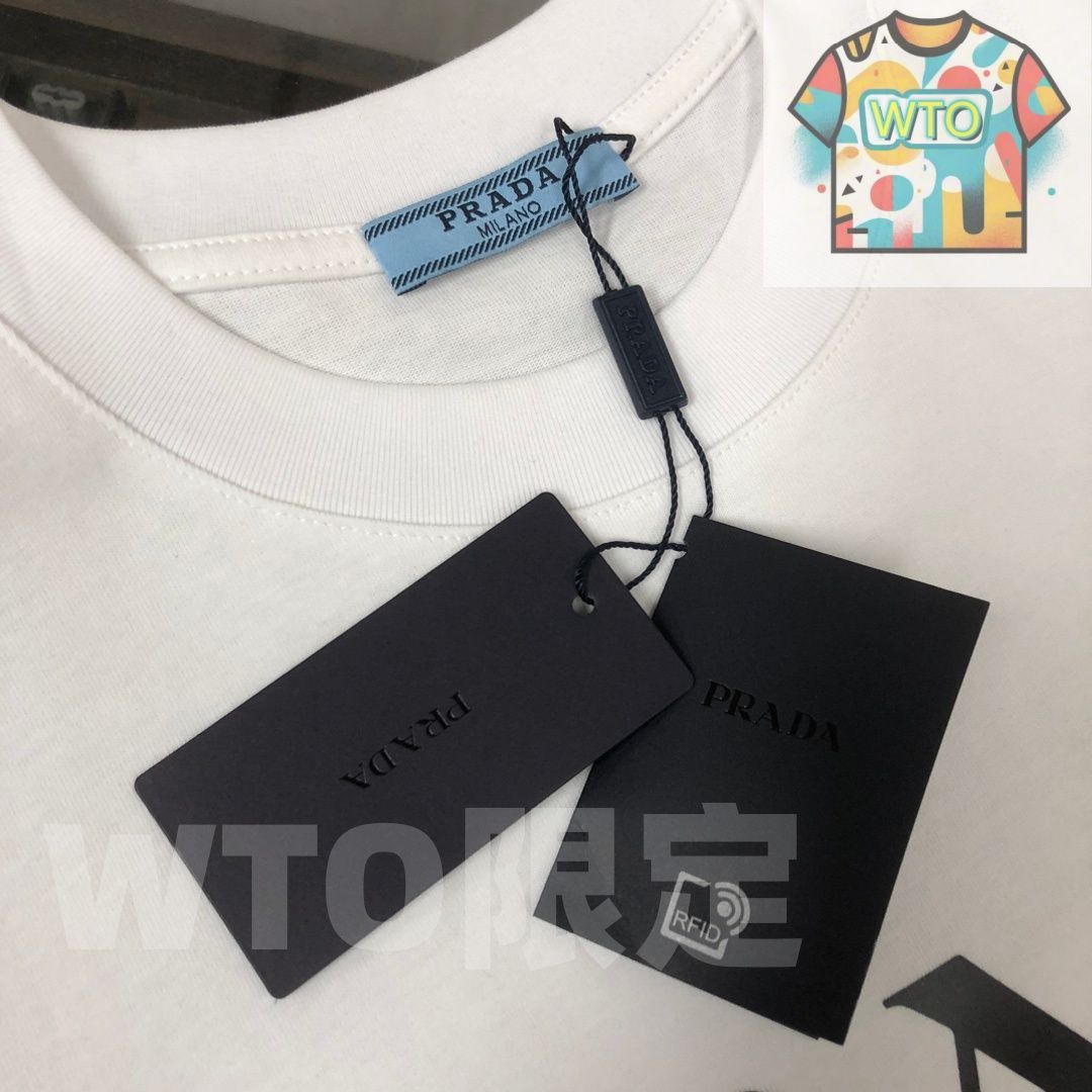 prada 2016春夏　プリントカットソー 本日限定特価】PRADA 春夏 ロゴプリントTシャツ [本日特価|新品