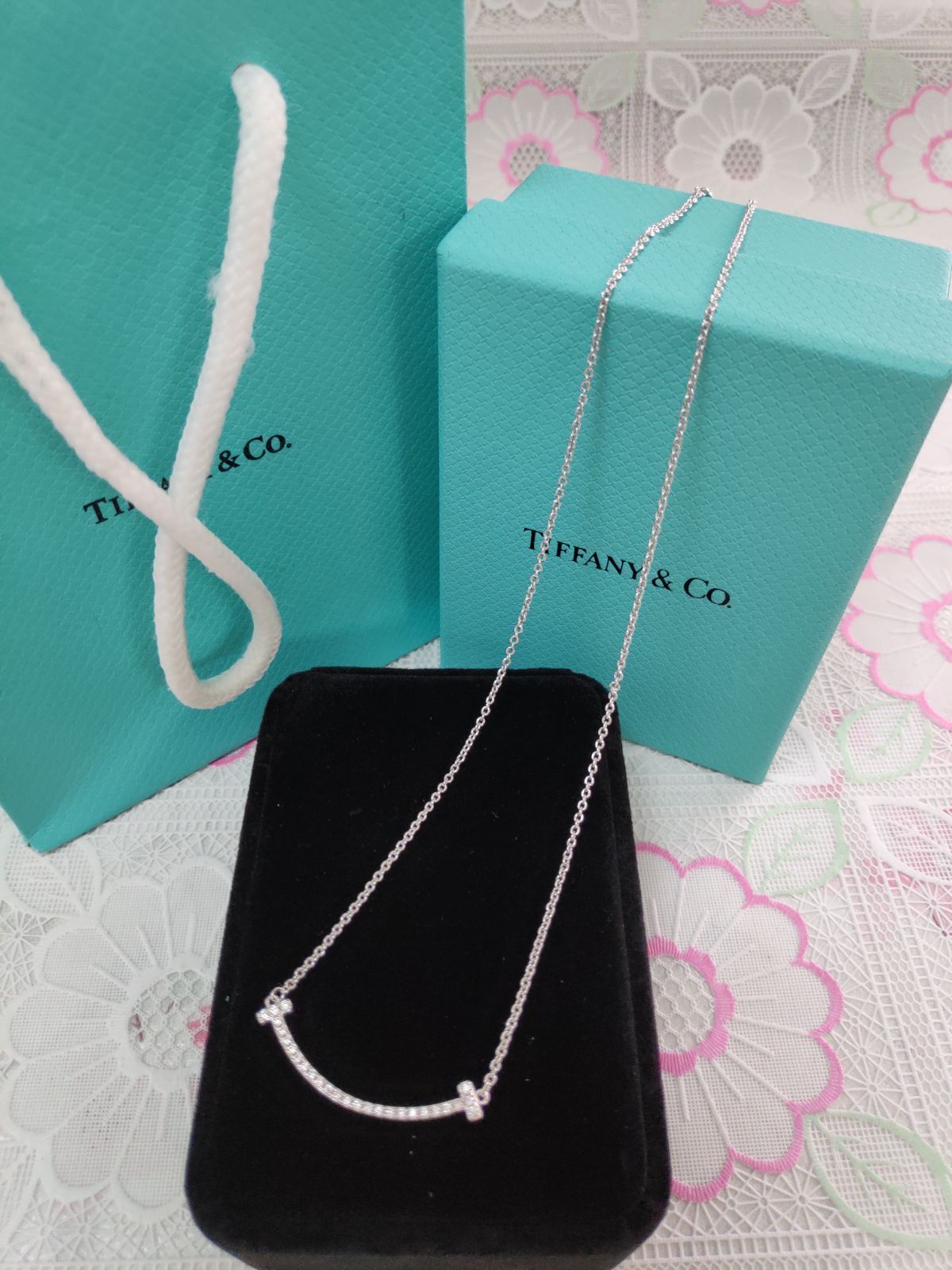人気品✨ティファニー　スマイル ペンダントネックレス　銀色　美品 超人気美品✨Tiffany&Co/ティファニー ネックレス 銀色 T