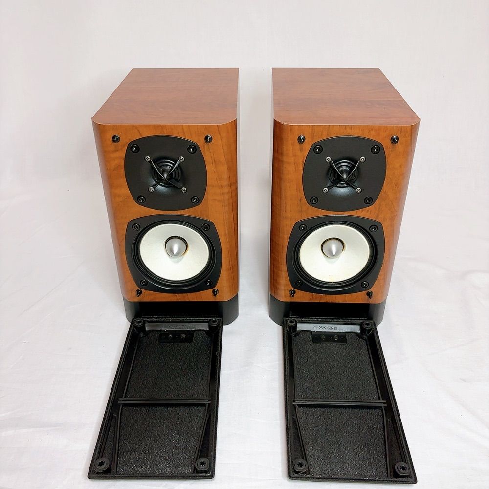 〚美品〛✦ONKYO ブックシェルフ型バスレフスピーカー D-012EXT✦ 美品〛✦ONKYO ブックシェルフ型バスレフスピーカー D-012EXT✦ Amazon