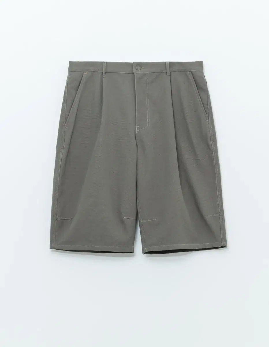 baggy shorts