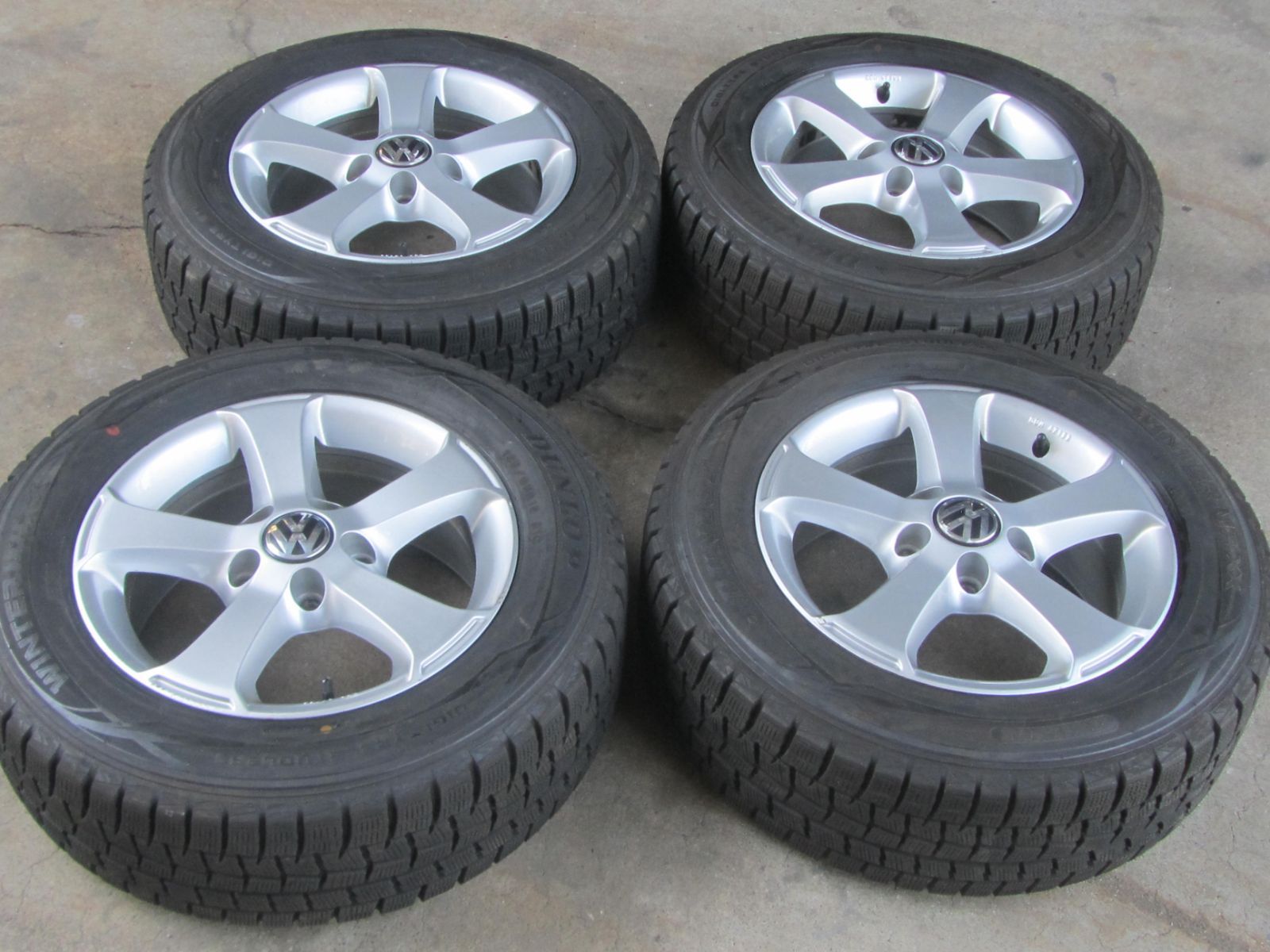 お値打ち フォルクスワーゲン純正 195|65R15 スタッドレス ダンロップ ウィンターマックス ゴルフ5 ゴルフ6など