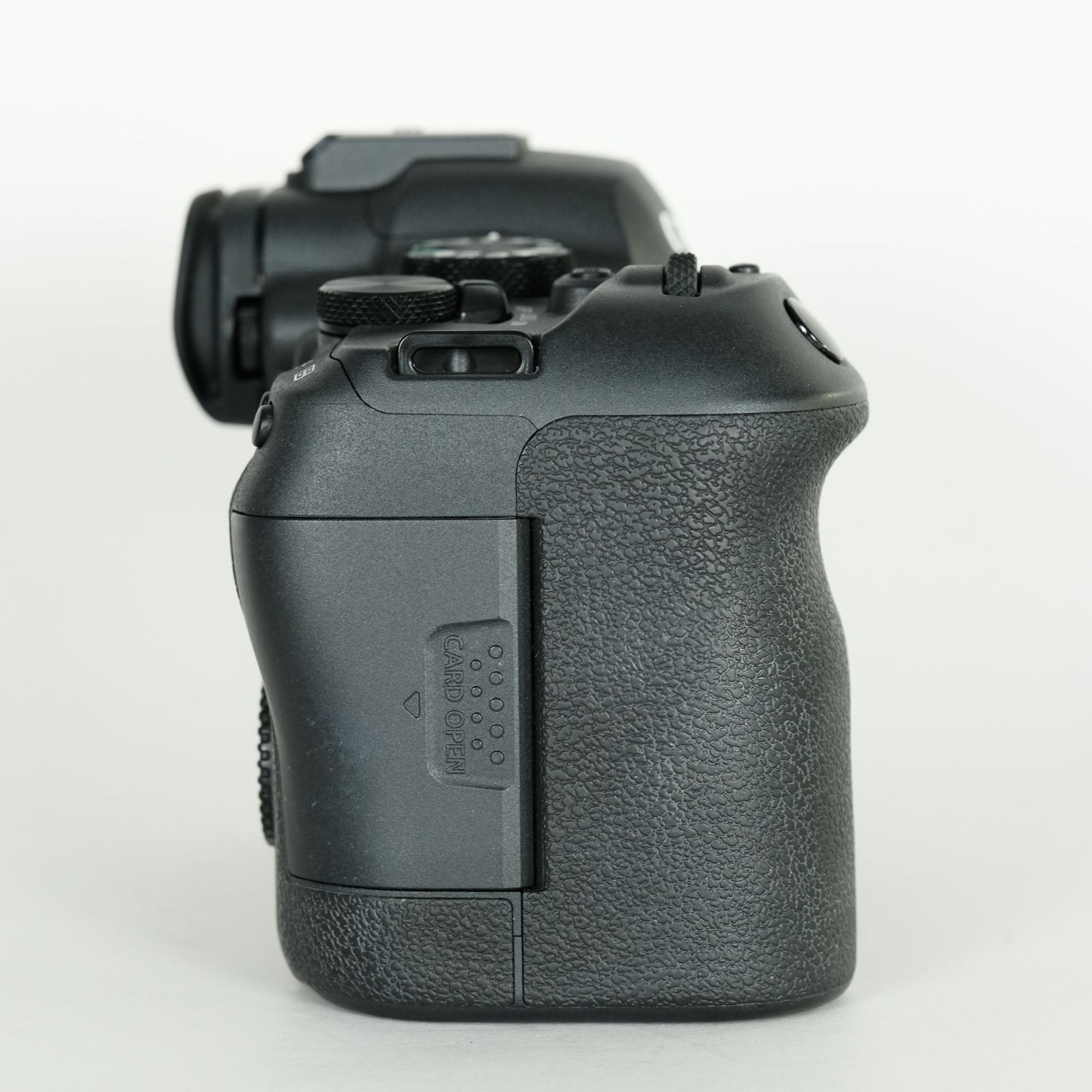 【美品】Canon EOS R6 ボディ（純正バッテリー２個） 美品】Canon EOS R6 ボディ（純正バッテリー2個） 良品