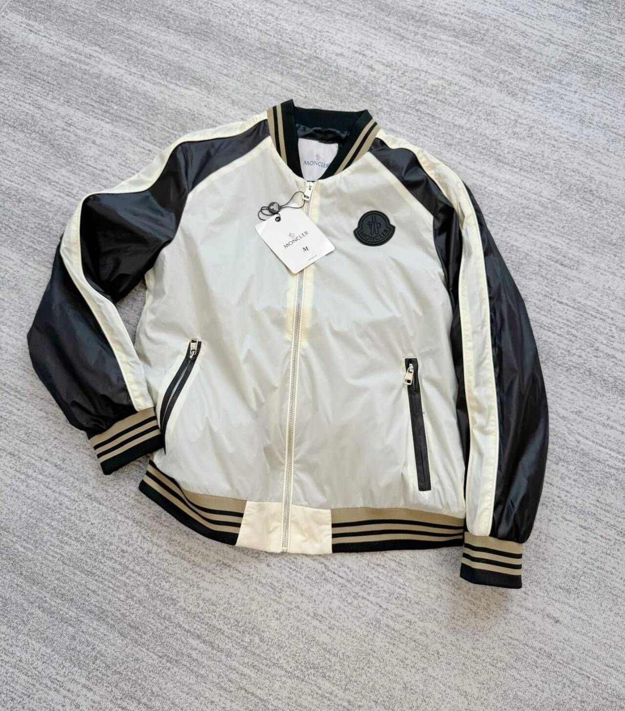 MONCLER モンクレール ジャケット｜本日限定特価｜新品未使用