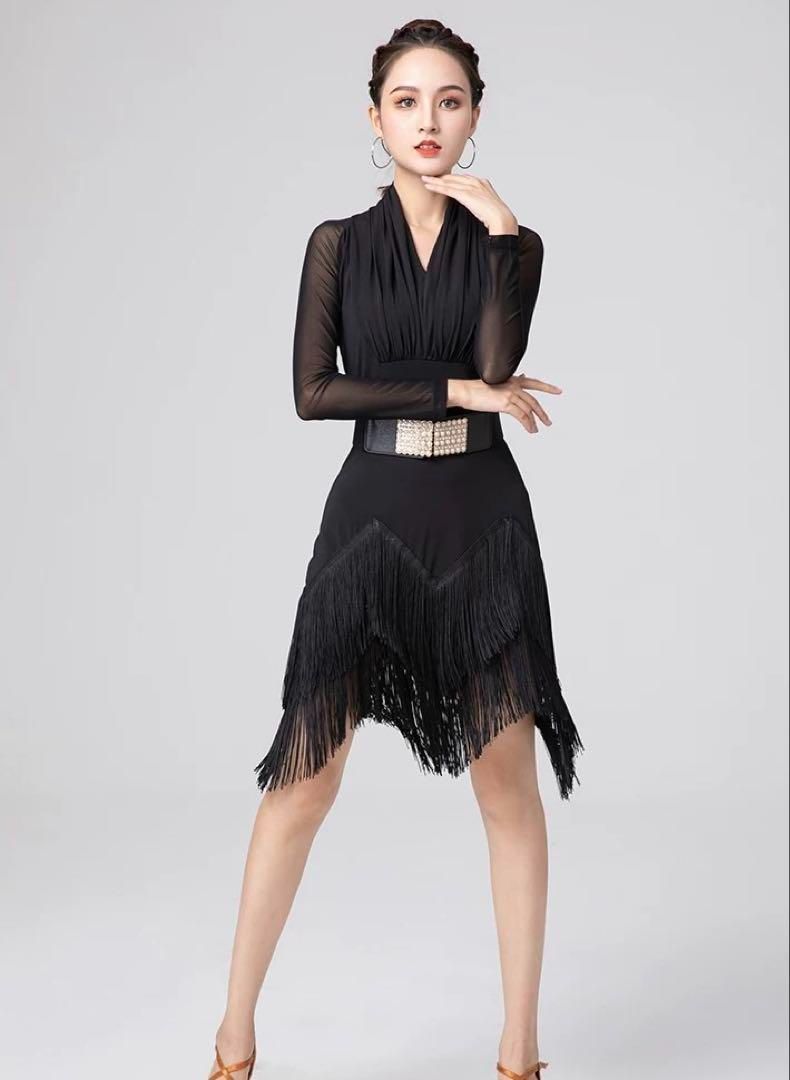 フリンジが踊る練習着