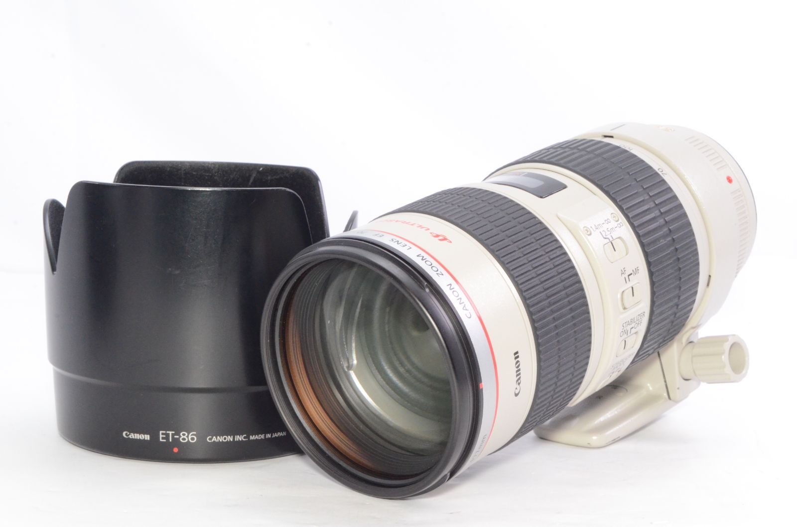 Canon EF70-200mm F2.8L IS USM Canon EF 70-200mm F2.8L IS III USM