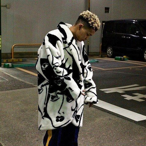 DONNYBROOK USA製 フェイス柄 フェイクファーコート①