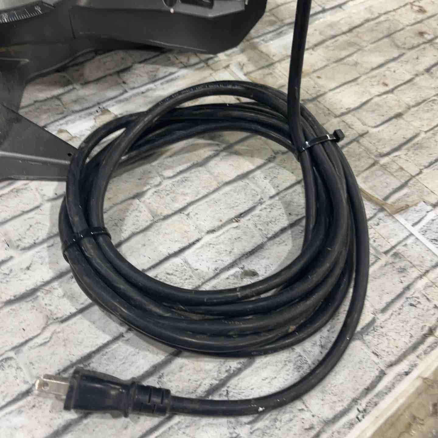 卓上スライド丸のこ