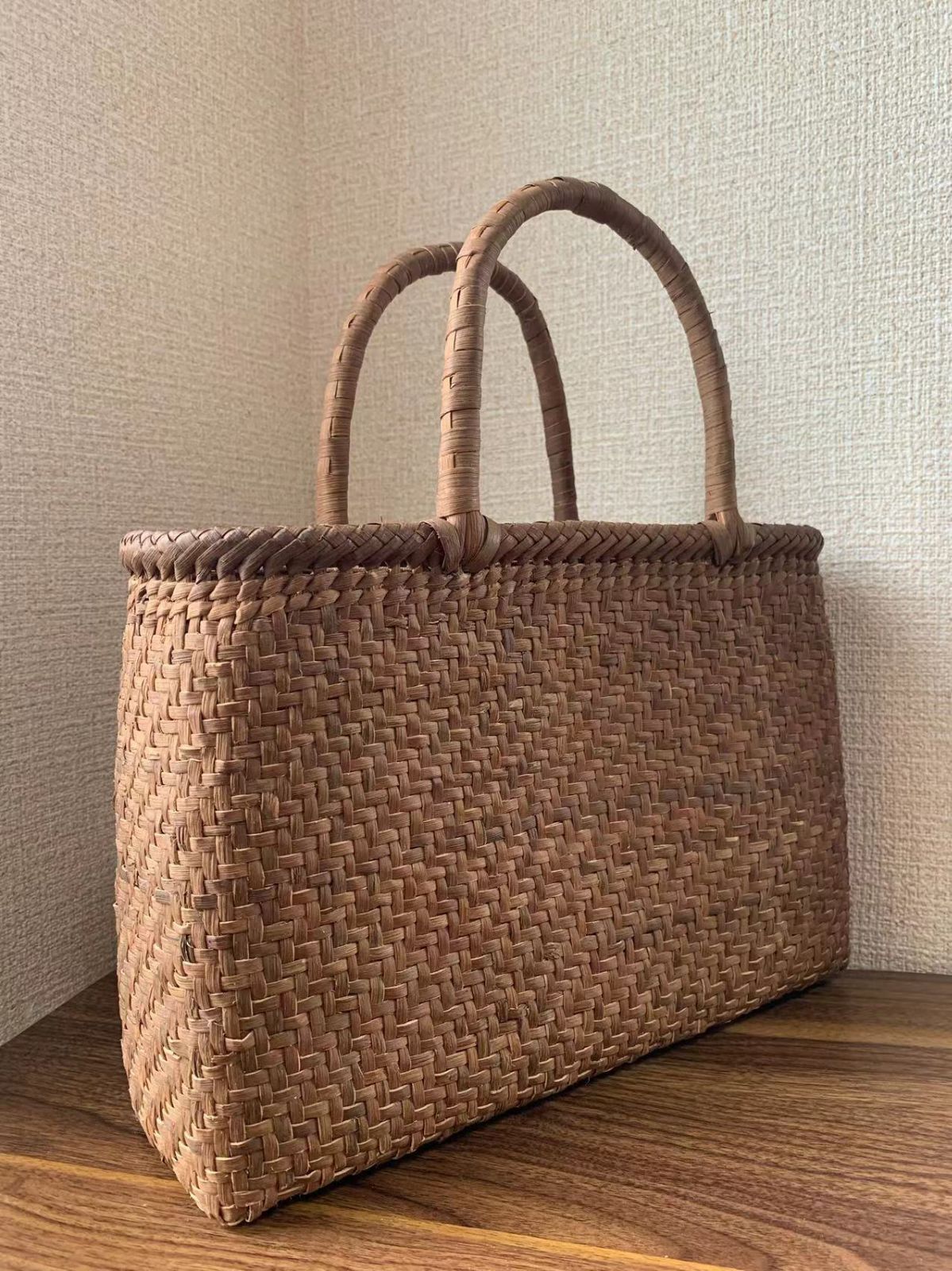 山葡萄　手作り　籠バッグ　網代編み　細ひご 楽天市場】山葡萄 山葡萄かごバッグ 手作り 籠バッグ 網代編み