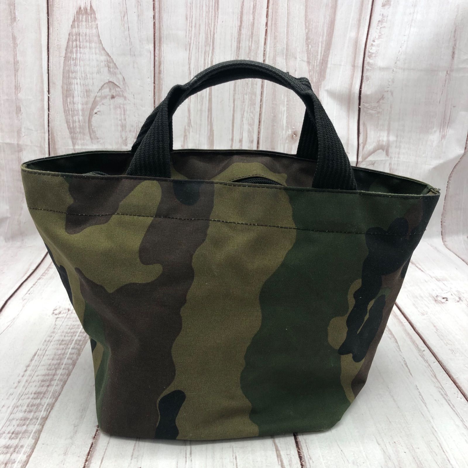 美品】エルベシャプリエ 舟形 トート バッグ カモフラージュ 迷彩 美品】エルベシャプリエ 舟形 トート バッグ カモフラージュ 迷彩