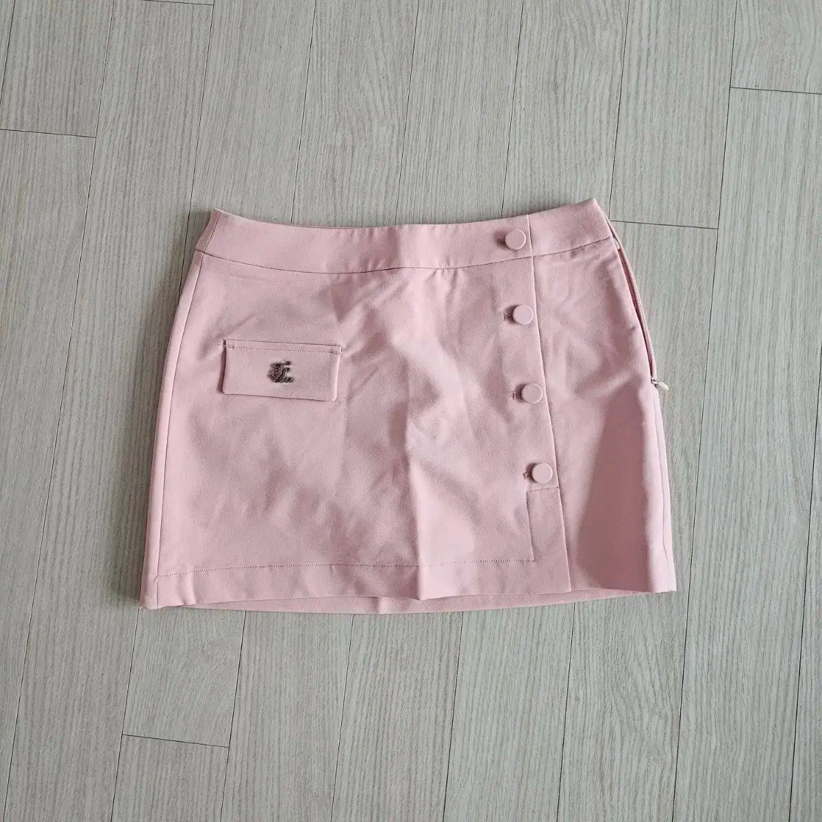 【即発送】ゴルフ フェアライアー fairliar スカート（ピンク） ビビットピンク フレアスカート ゴルフスカート Mサイズ DL