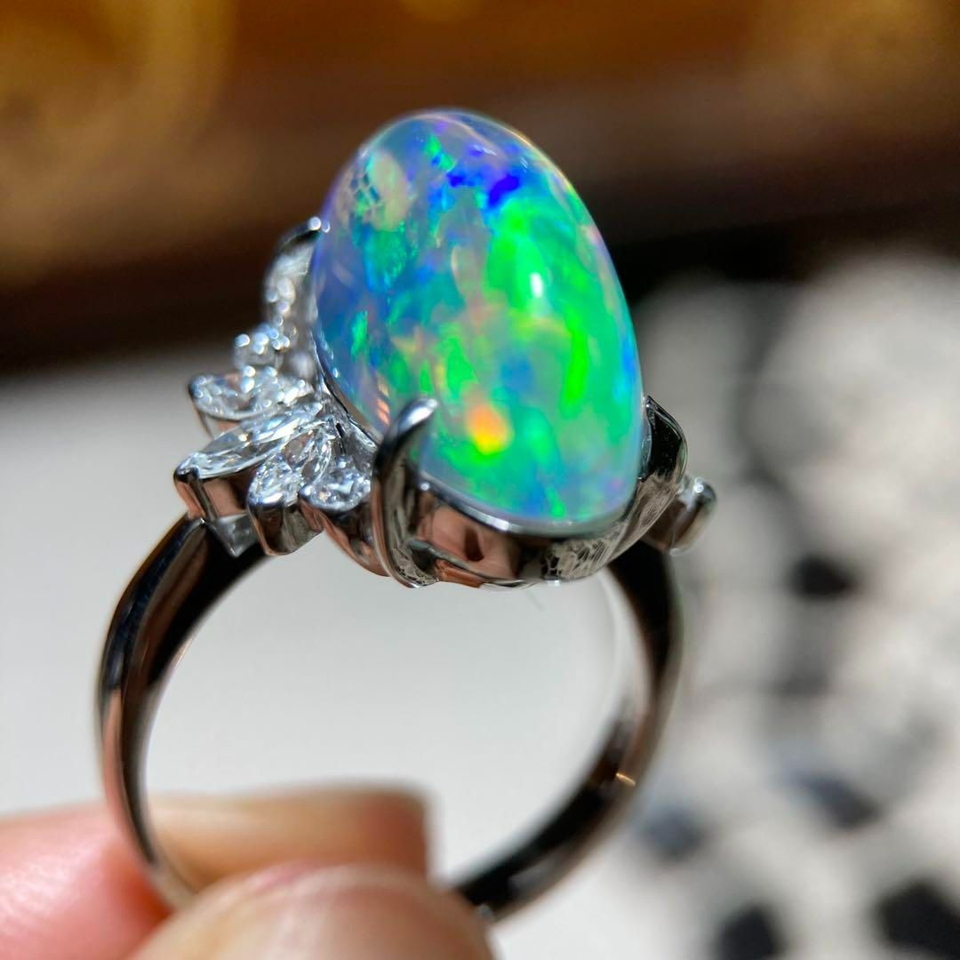 pt900 幻想的な遊色 天然メキシコ産 ウォーターオパール 8.4ct