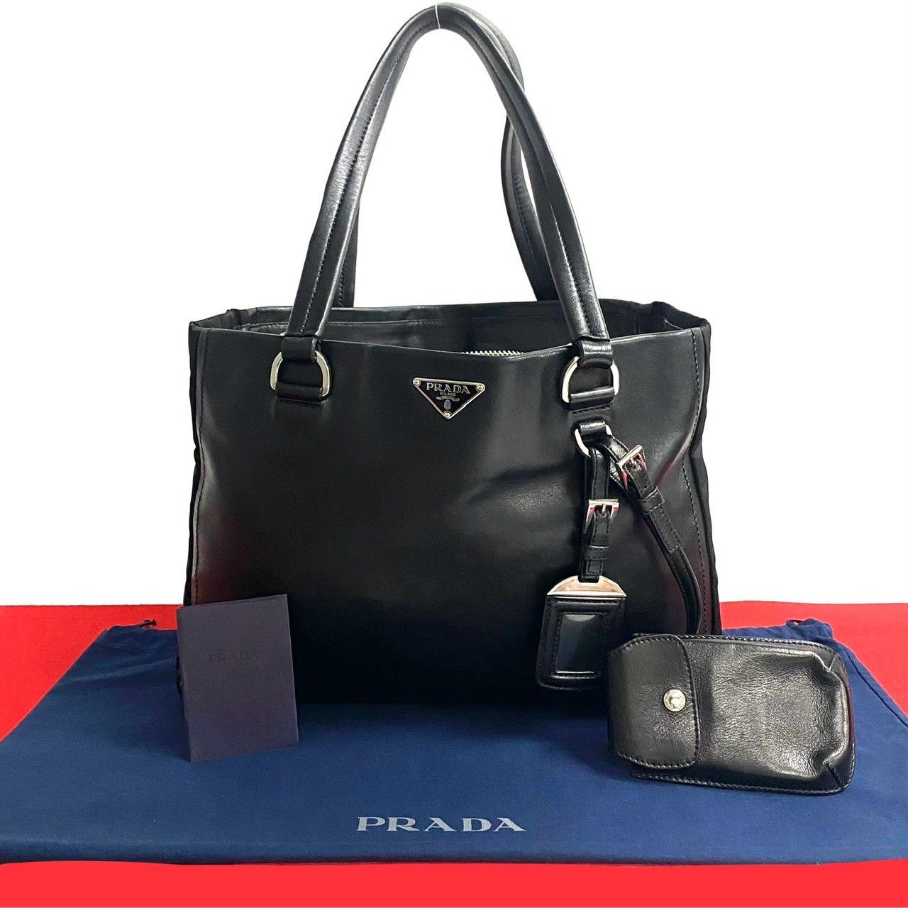 極 美品 希少品 ミニポーチ付 PRADA プラダ 三角ロゴ 金具 極 美品 希少品 ミニポーチ付 PRADA プラダ 三角ロゴ 金具