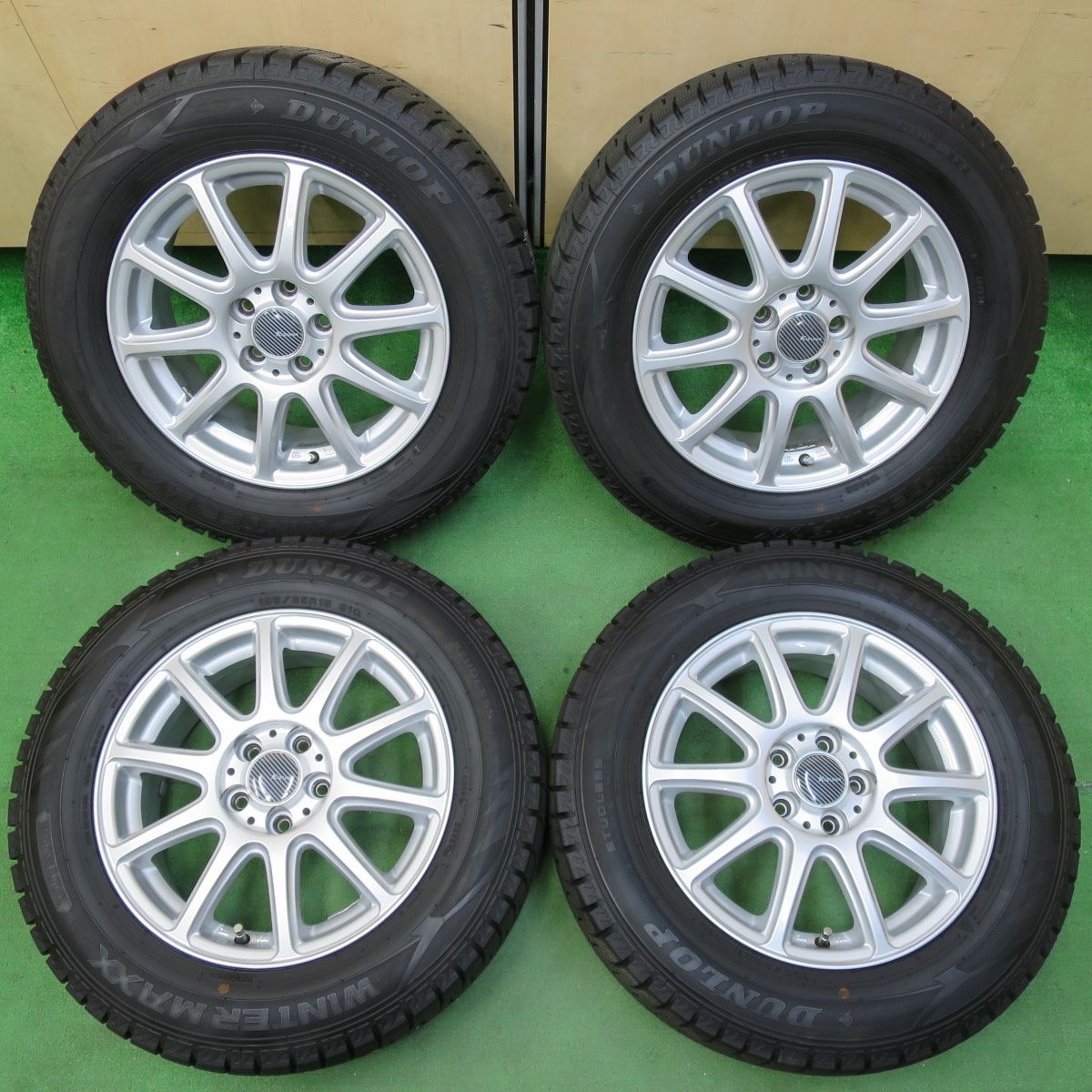 スタッドレス 15インチ YOKOHAMAスタッドレスタイヤアルミホイール4本