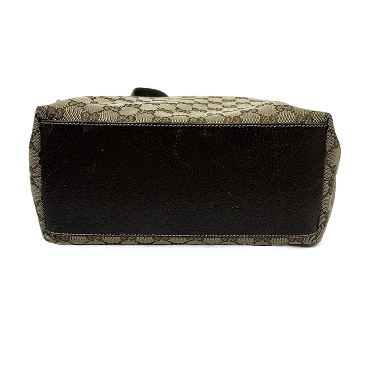 ベージュ×ダークブラウン