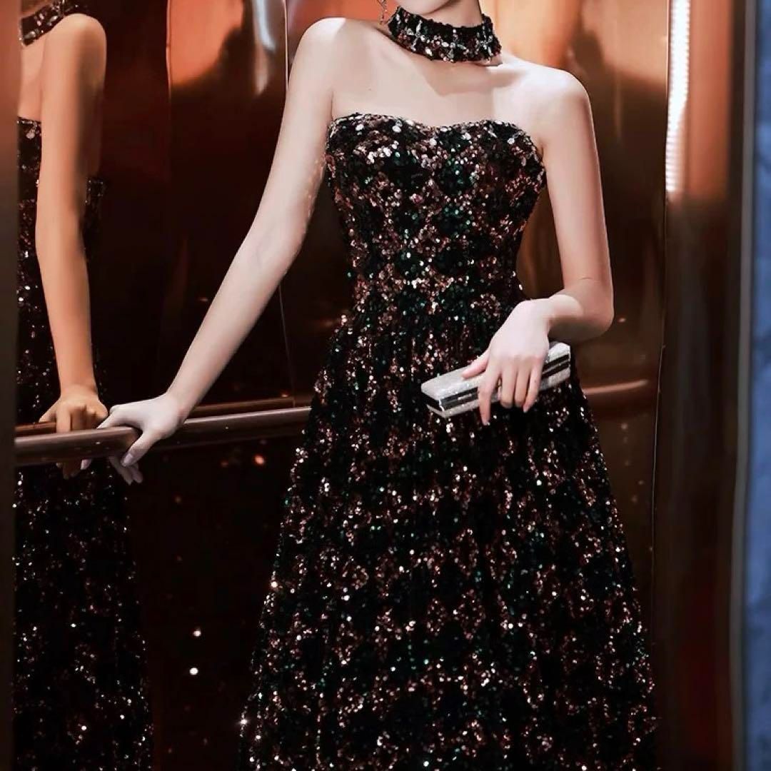 スパンコールが煌びやかでオシャレな柄のベア イブニングドレス - メルカリ