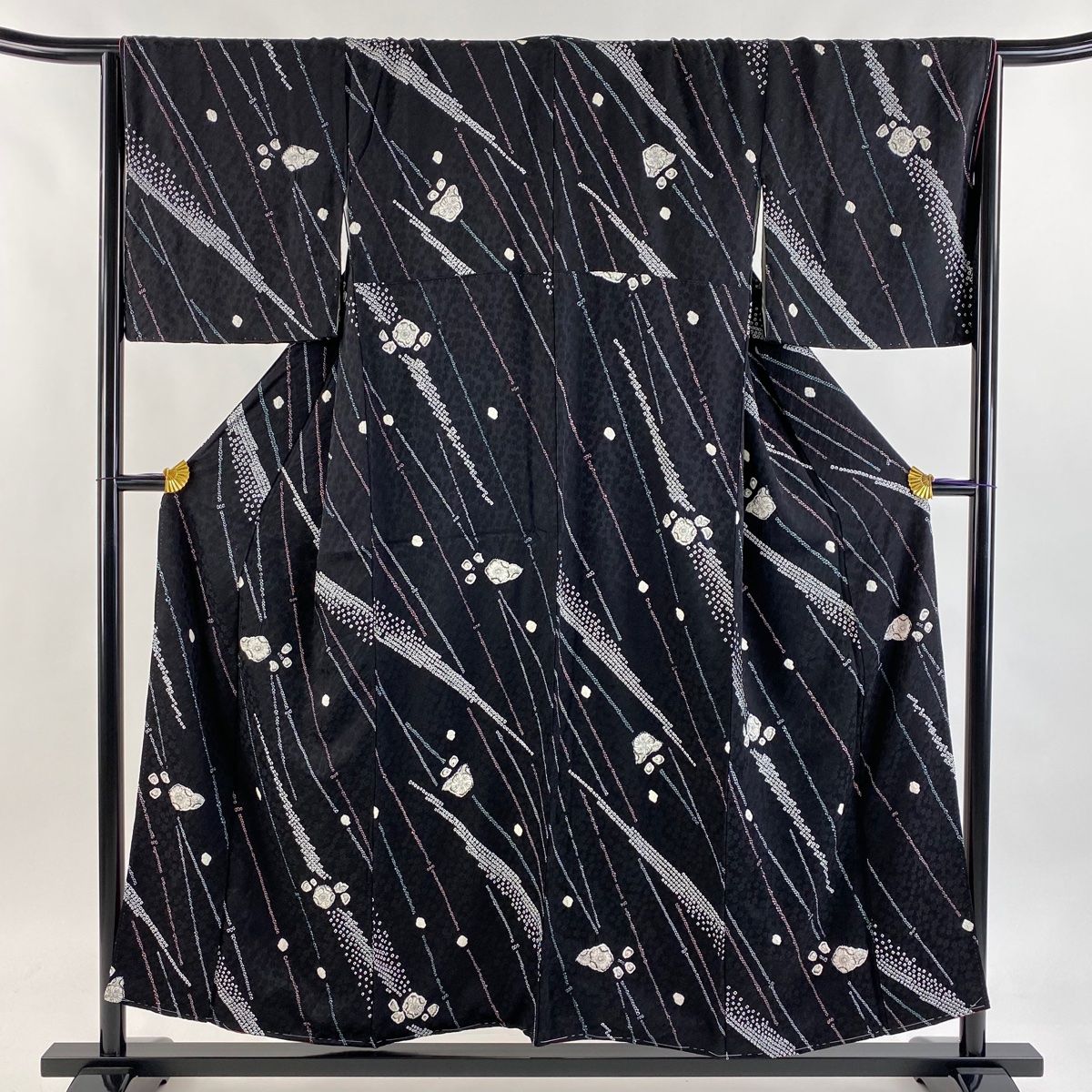 小紋 身丈154cm 裄丈67cm M 袷 草花 絞り 黒 正絹 秀品