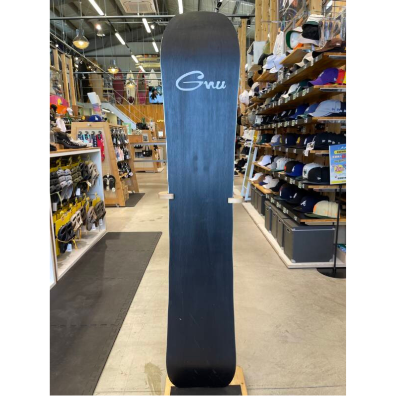 【ムラスポ公式】GNU　グヌー　22-23　HYPER　154cm　スノーボード　中古品（USED）