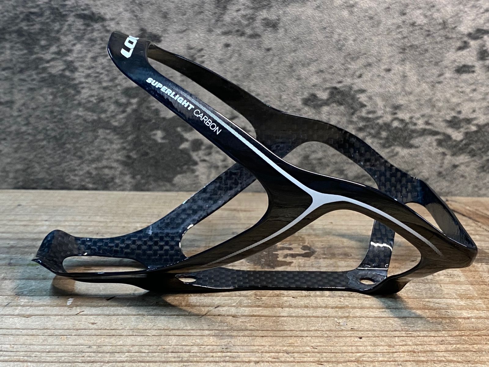 毛利家伝来◇沢潟に菊紋蒔絵黒天目台 瀬戸天目茶碗