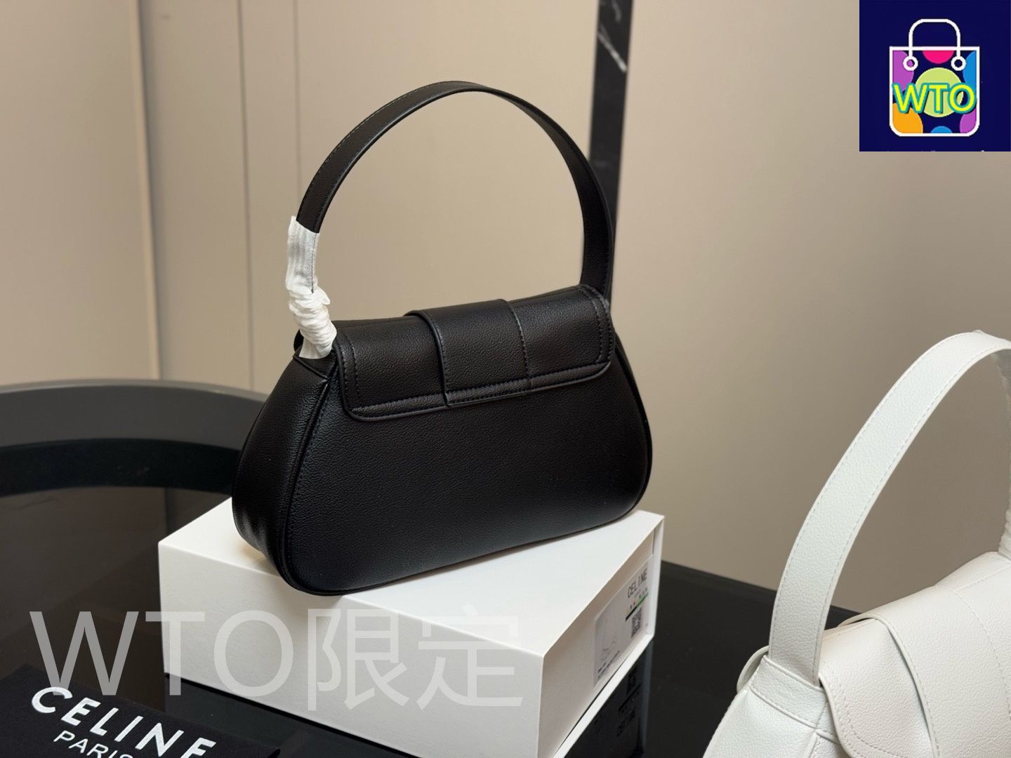 Celine] ローラ アンダーアームバッグ - 専用ボックス付き
