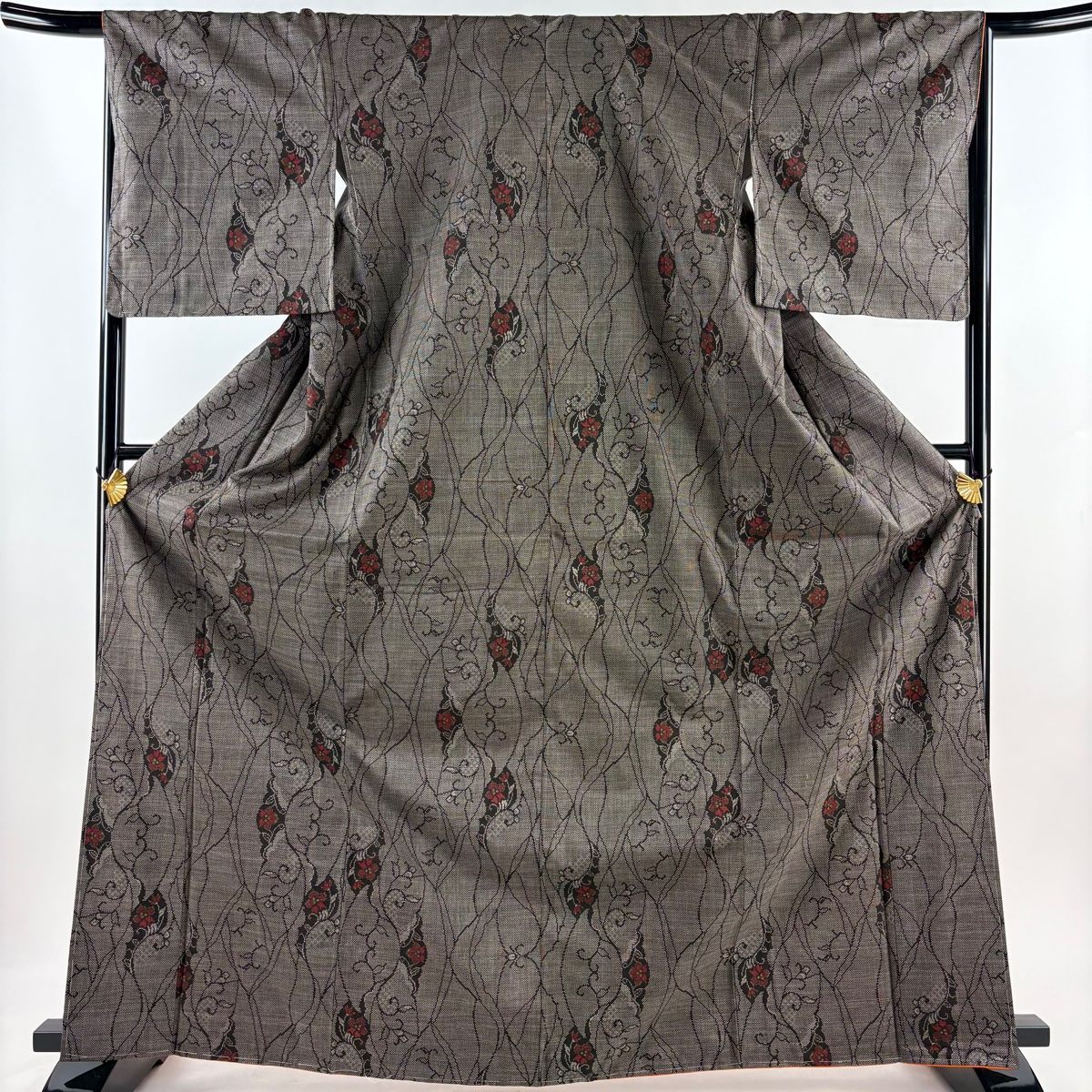 大島紬［袷］【裄 約67cm　身丈165cm】　正絹未使用 着物単品 未使用近い 美品 袷 正絹 大島紬 身丈155 裄丈66