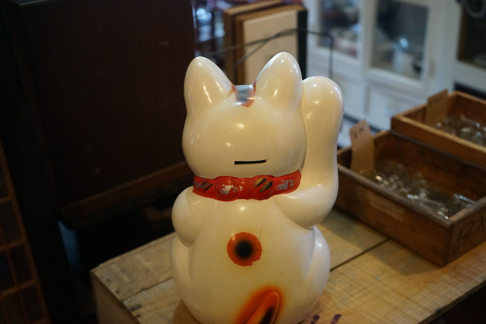 京都　花背工藝　招き猫　レア　ヴィンテージ　昭和　レトロ　変わり　珍しい 招き猫 アンティーク レトロ 猫置物 縁起物 骨董／招き猫／貯金