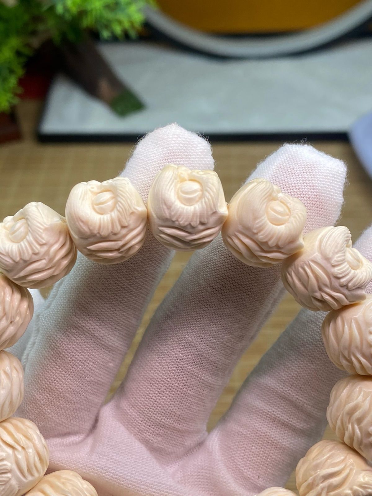 天然マンモス牙美しい手作り彫刻 目覚めるライオン ブレスレット